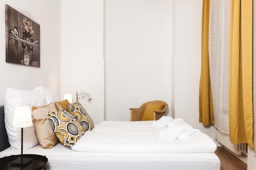Family For 6 Guests, Mitte Moabit Appartement