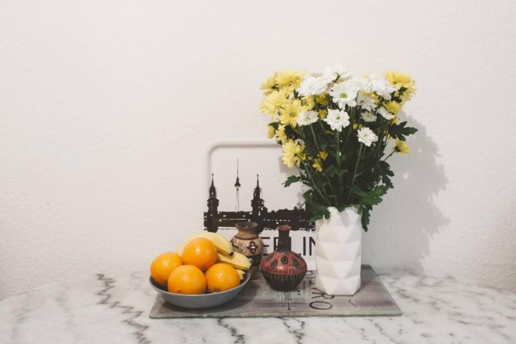 Family For 6 Guests, Mitte Moabit Appartement *